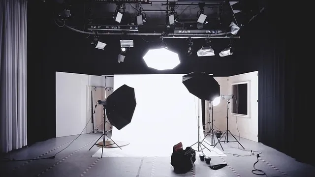 Best Lighting For Streaming: How Can You Look Like A Pro And Keep Your Audience Engaged?