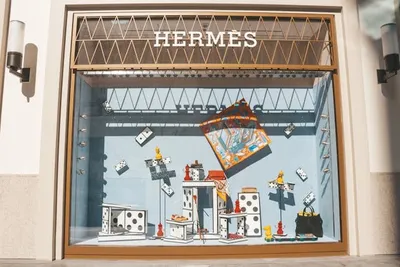 Creative Retail Display Ideas (Enhance Experience And Increase Store Footfall) Creative Retail Display Ideas (Enhance Experience And Increase Store Footfall)