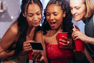 Engagement Party Ideas At Home (Romantic Themes, Décor, Foods, And Fun Activities)