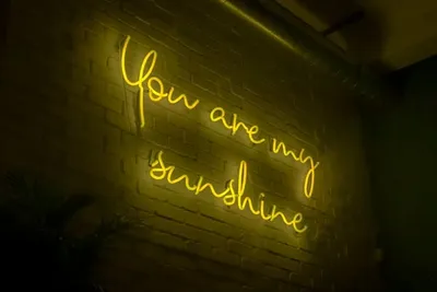 Neon Sign Bedroom Ideas: Make Your Space Unique With Bespoke Lighting Neon Sign Bedroom Ideas: Make Your Space Unique With Bespoke Lighting