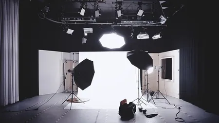 Best Lighting For Streaming: How Can You Look Like A Pro And Keep Your Audience Engaged?