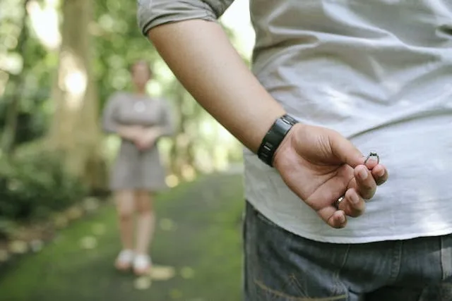 Simple Proposal Ideas: (Romantic Themes, DIY, Creative, And Memorable Experience Simple Proposal Ideas: (Romantic Themes, DIY, Creative, And Memorable Experience