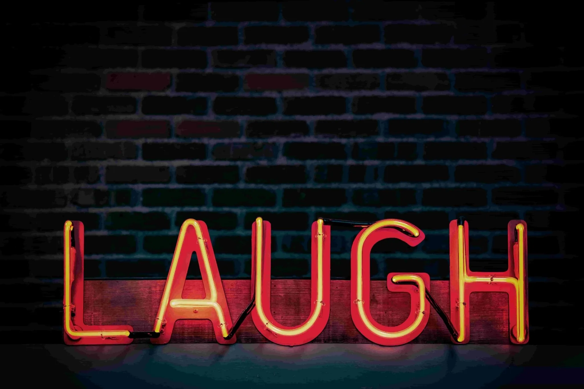 Funny Neon Sign Quotes: Home Decor Sayings, Custom Cool Ideas, And Tips To Decide