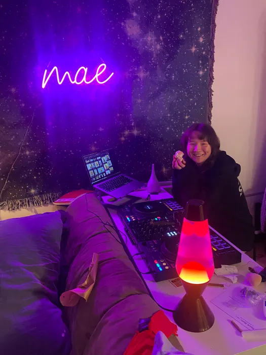 NeonSignsNow.Com - Custom Neon Sign