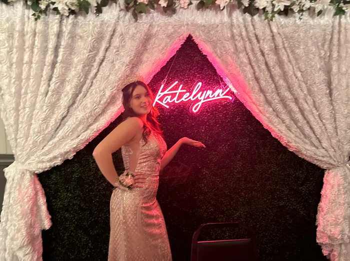 NeonSignsNow.Com - Custom Neon Sign