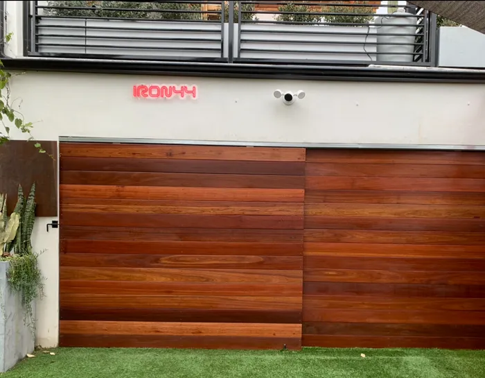 NeonSignsNow.Com - Custom Neon Sign