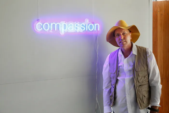 NeonSignsNow.Com - Custom Neon Sign